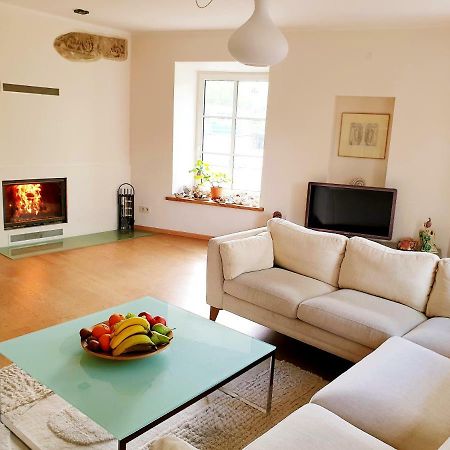 Exceptional Uzupis Bridge 3 Bedroom Apartment Vilnius Exterior foto