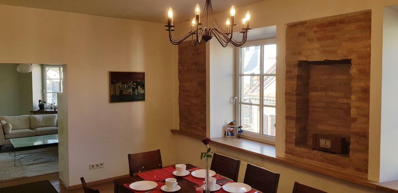 Exceptional Uzupis Bridge 3 Bedroom Apartment Vilnius Exterior foto