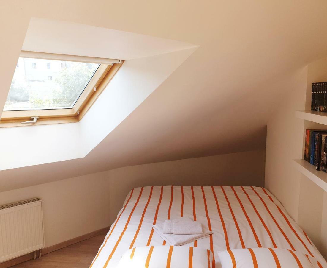 Exceptional Uzupis Bridge 3 Bedroom Apartment Vilnius Exterior foto